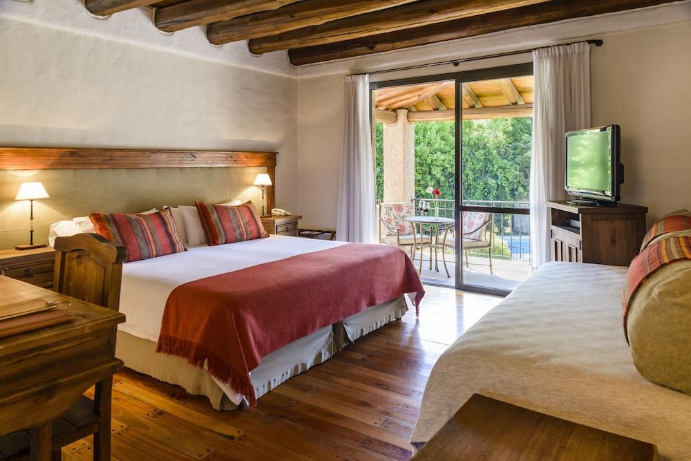 Lares De Chacras Hotel Чакрас де Кория Екстериор снимка