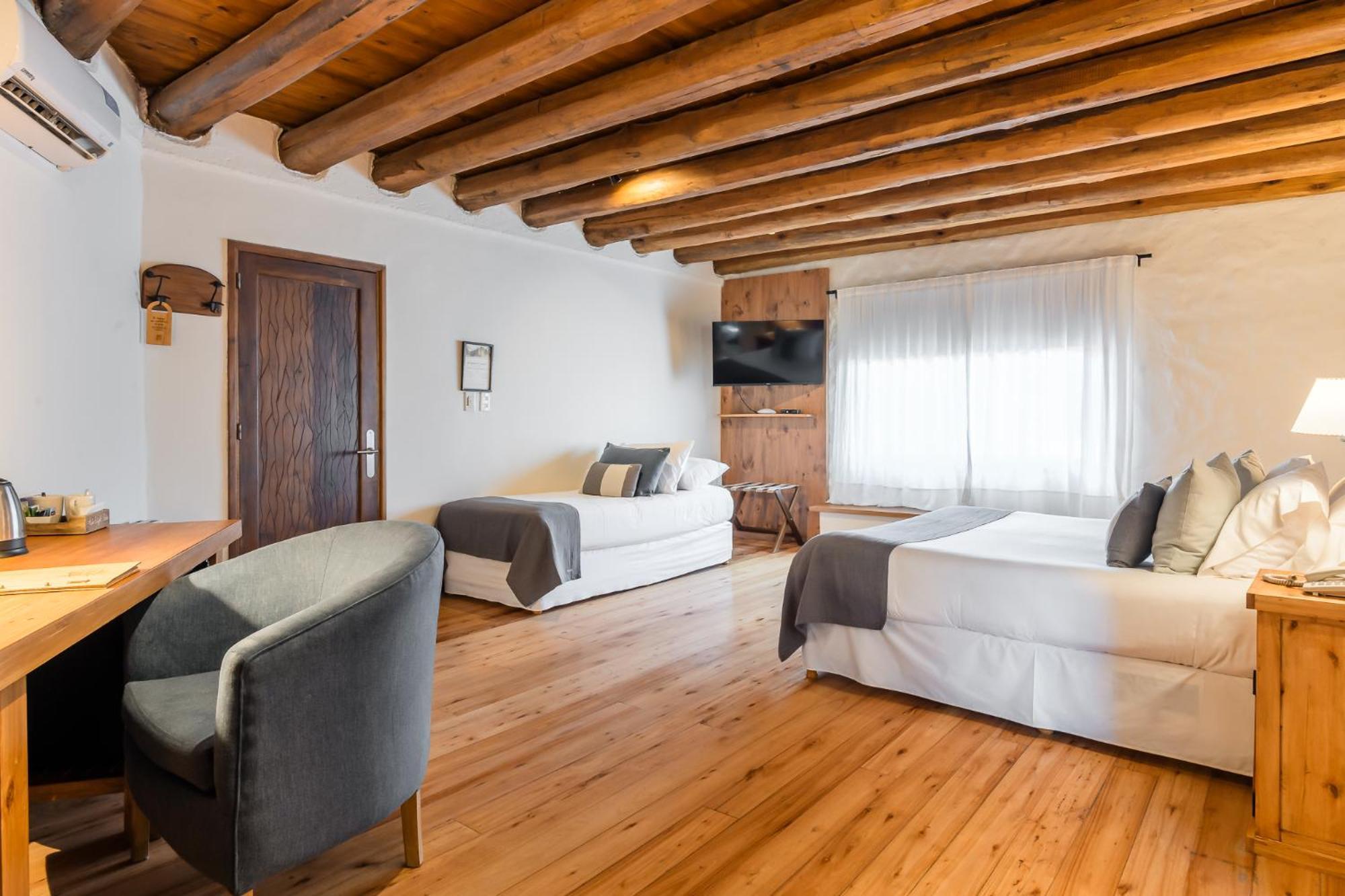 Lares De Chacras Hotel Чакрас де Кория Екстериор снимка